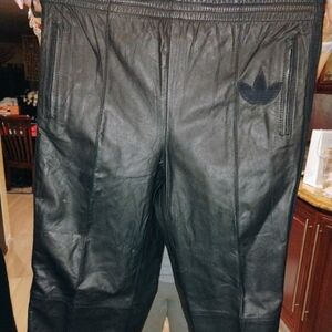 VINTAGE ADIDAS PANTS size M